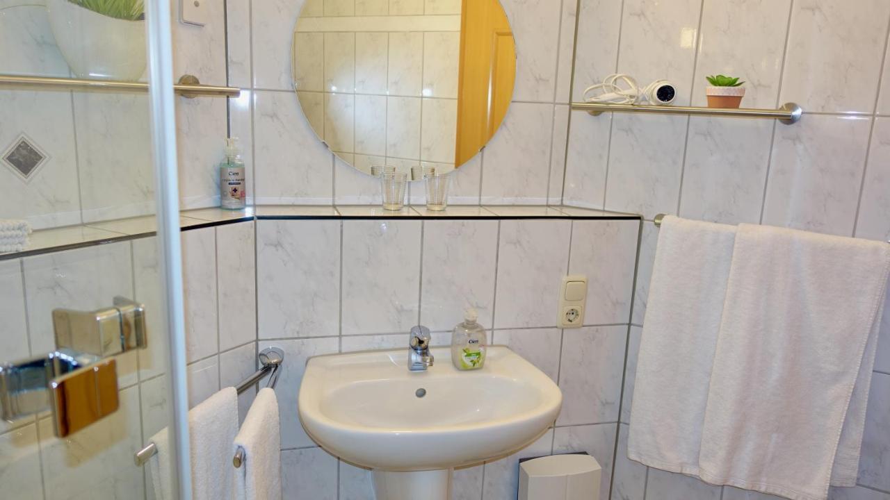 Schoene Aussicht Apartment นีเด็กเกน ภายนอก รูปภาพ